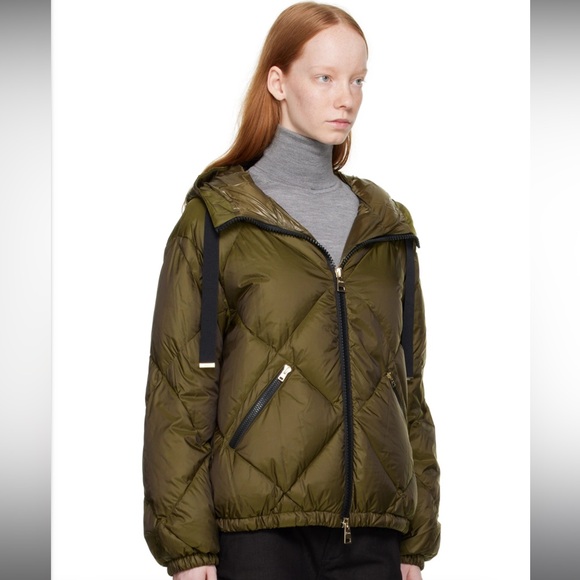 Herno Diamond Quilt Bomber Down Jacket NWT, size M ( 44) see size chart in pics - Picture 1 of 6